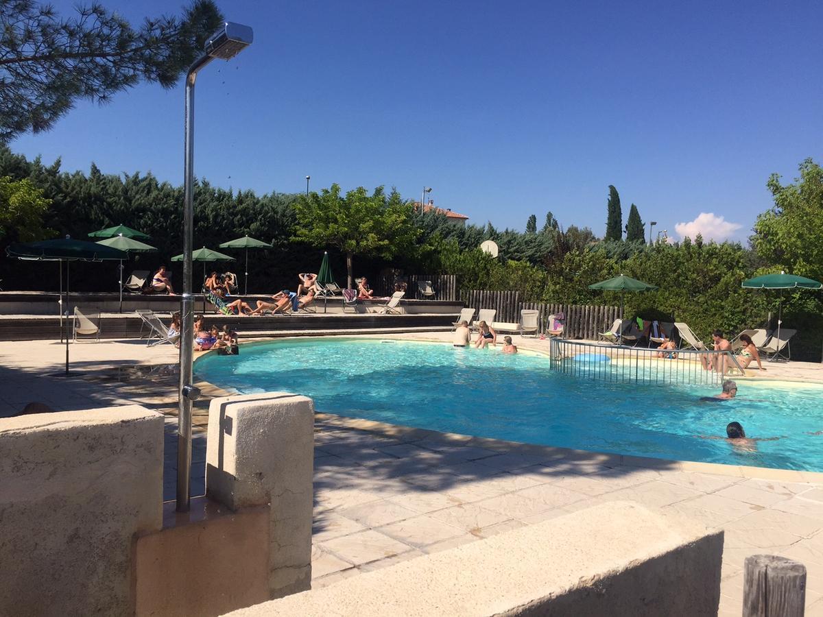 Hotel Camping Forcalquier Les Routes De Provence Exterior foto
