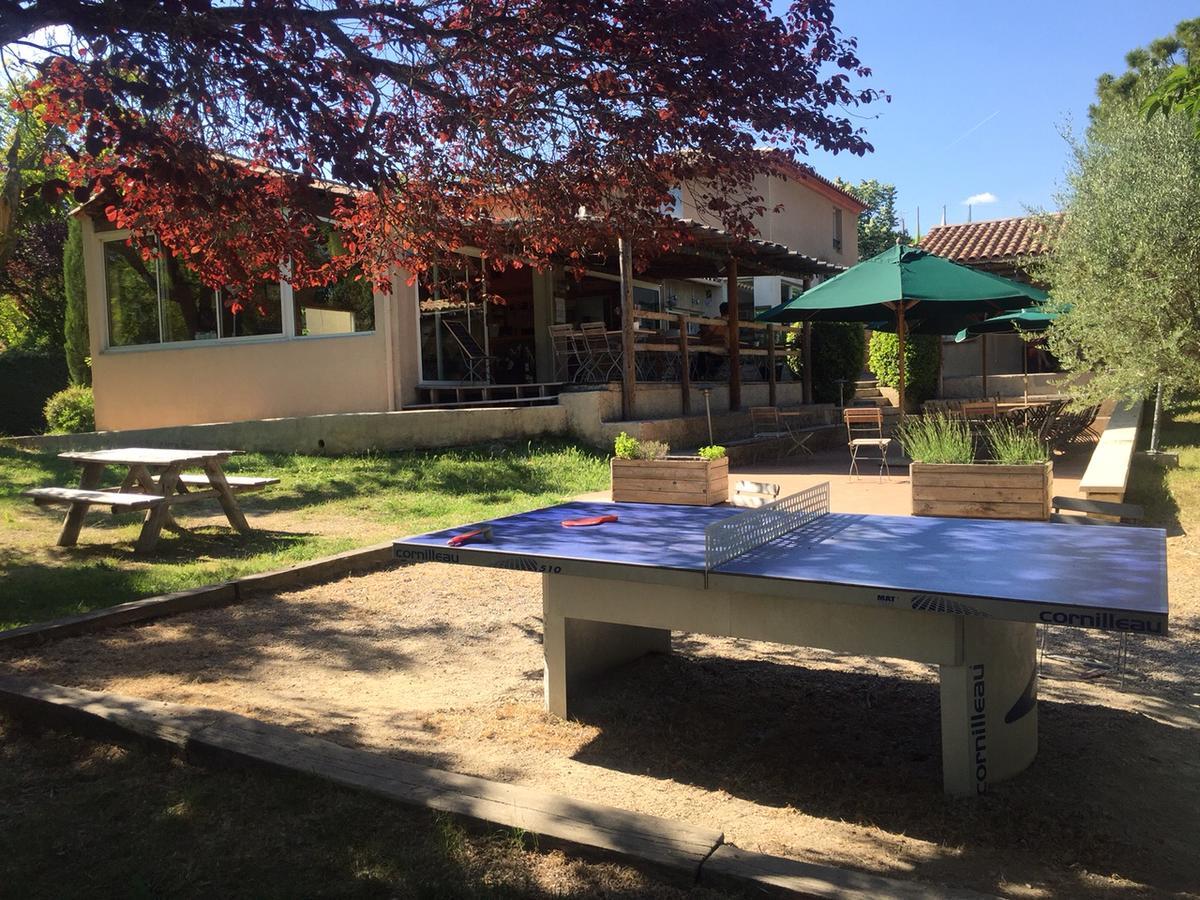 Hotel Camping Forcalquier Les Routes De Provence Exterior foto