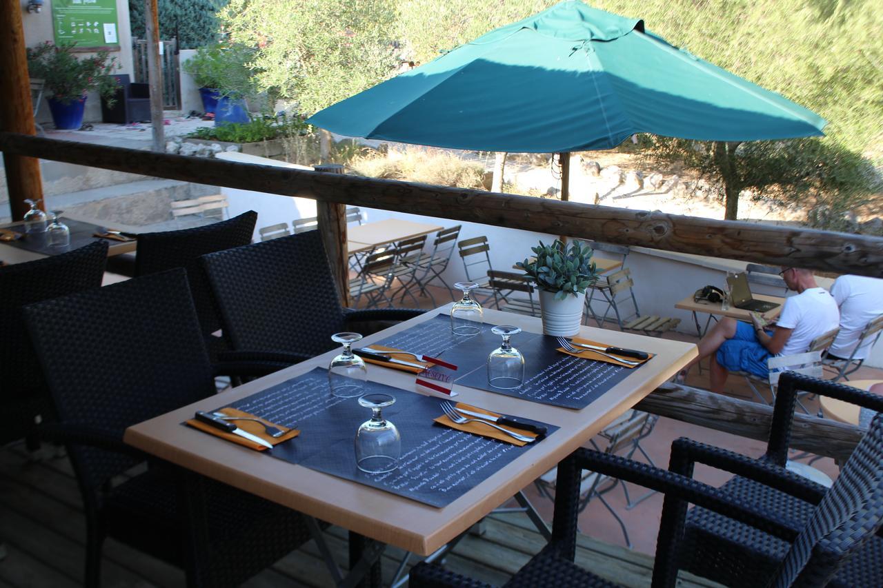 Hotel Camping Forcalquier Les Routes De Provence Exterior foto