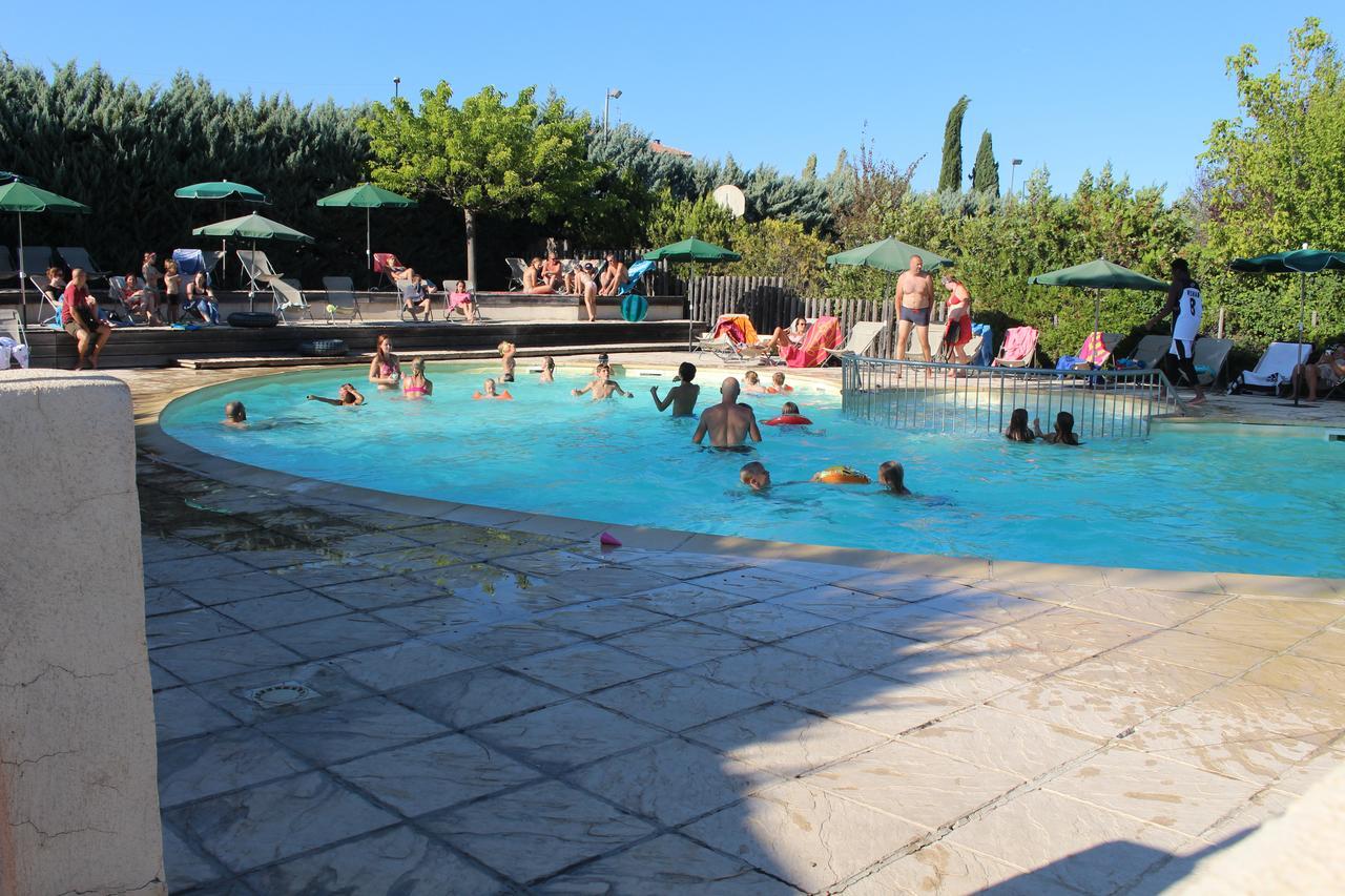 Hotel Camping Forcalquier Les Routes De Provence Exterior foto