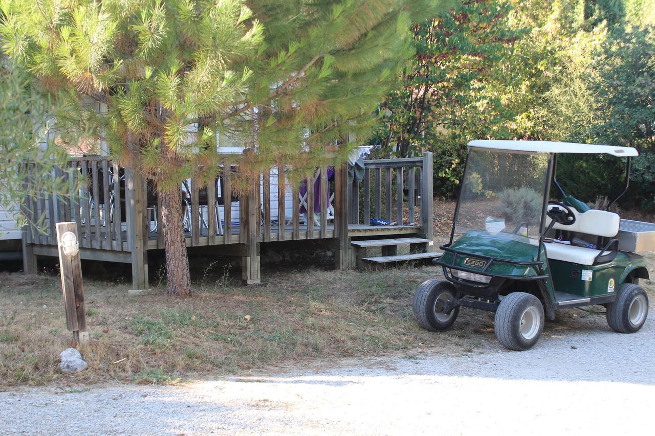 Hotel Camping Forcalquier Les Routes De Provence Exterior foto